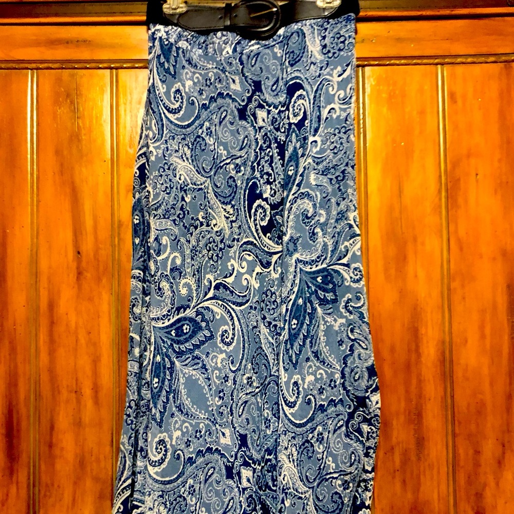 Paisley blue maxi skirt, size M.
Elastic waistband with accompanying belt.